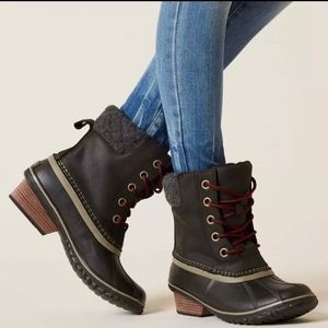 Sorel size 8.5 NEW